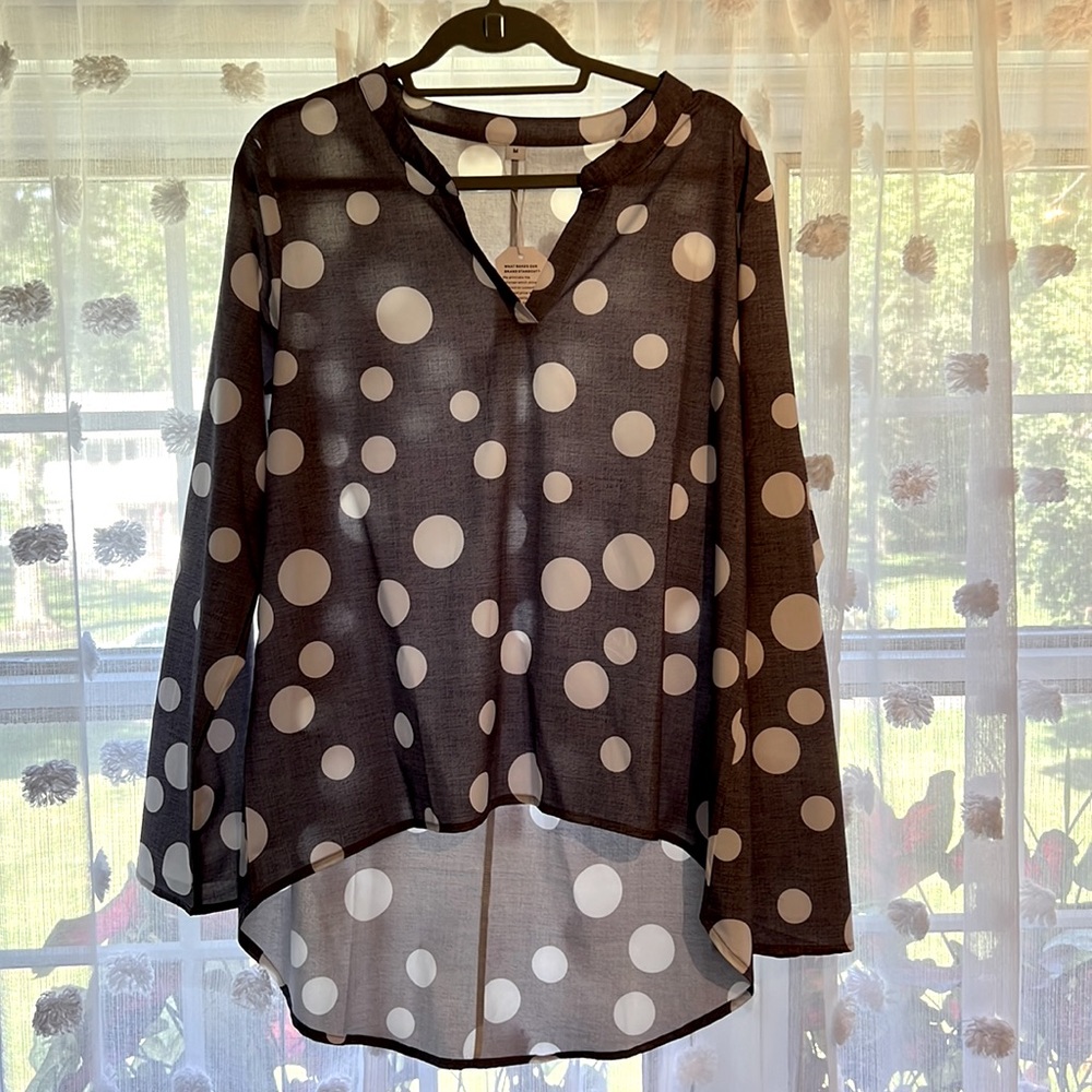 NWT lightweight grey polka dot tunic top.  Ethically created.